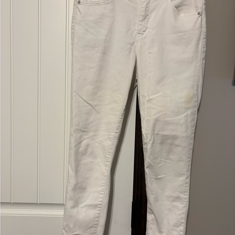 Democracy Women's white lace ankle Skinny Jeans